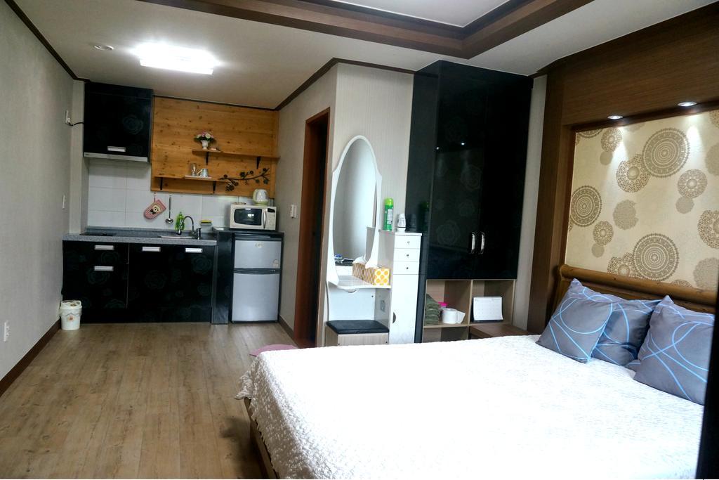 Nattrang Pension Jeju Bagian luar foto