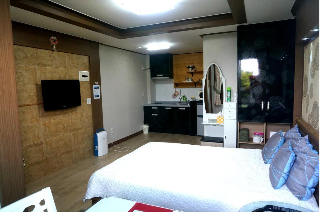 Nattrang Pension Jeju Bagian luar foto