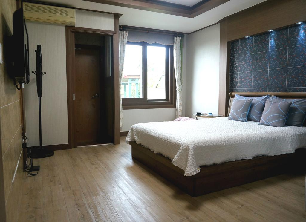 Nattrang Pension Jeju Bagian luar foto