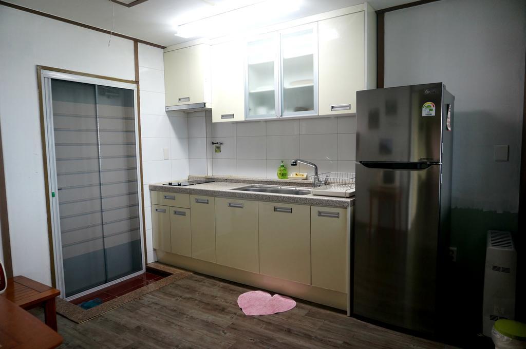 Nattrang Pension Jeju Bagian luar foto